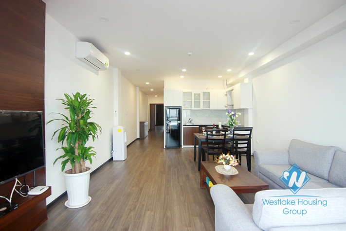 Lake view penthouse apartment for rent on Xuan Dieu, Tay Ho, Hanoi